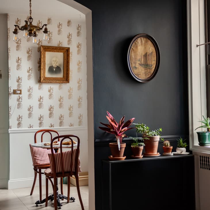 Moody Dark Brooklyn Apartment Photos Apartment Therapy